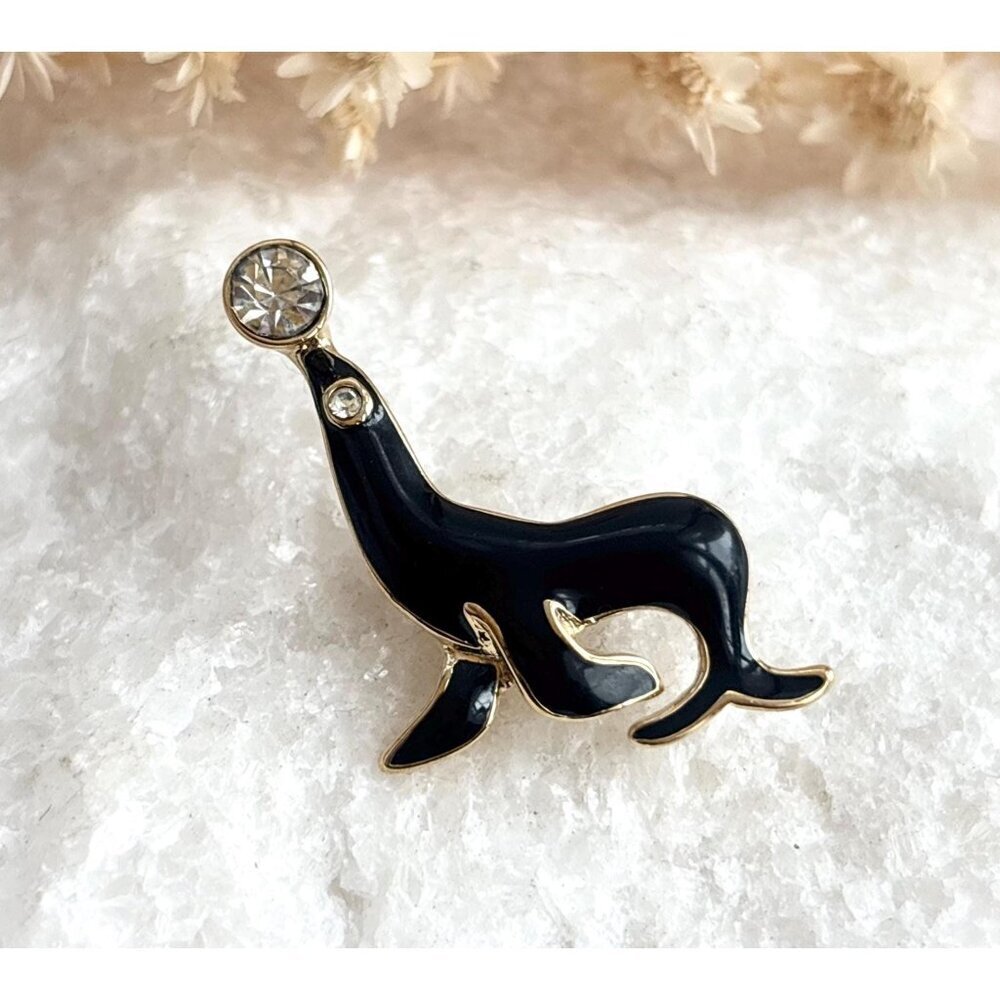 Seal Shaped Black Enameled Figural Gold TOned Vintage Costume Jewelry Brooch